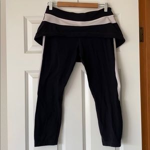 Lululemon Athletica Skirt Crop Leggings